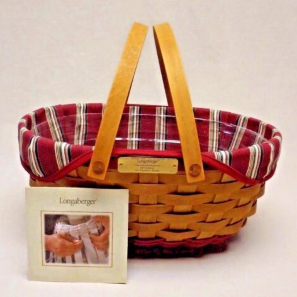 Longaberger 2004 Christmas Collection Red Get Together Basket w/ Liner Protector